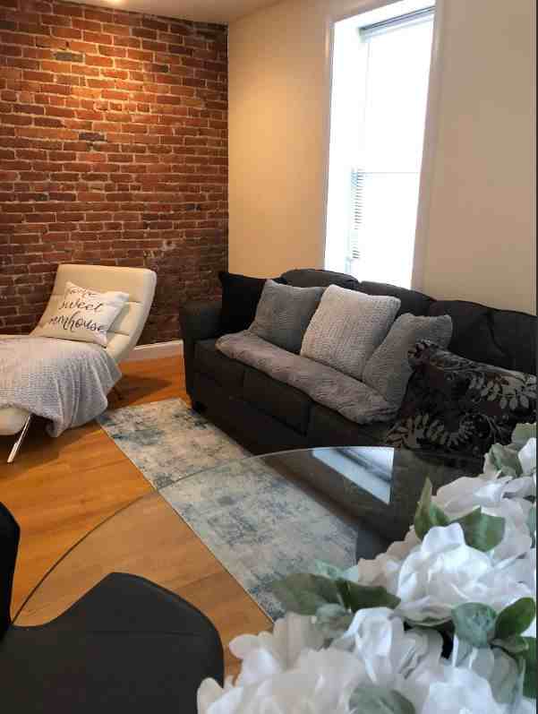 90 Saint Botolph Street #9