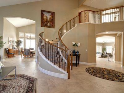 6423 West Victoria Lane - Photo 3 of 30