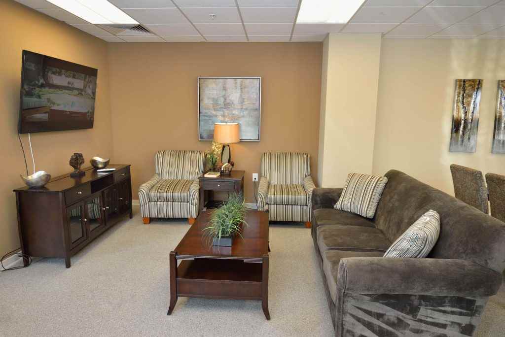 Belle Summit - Photo 3 of 14