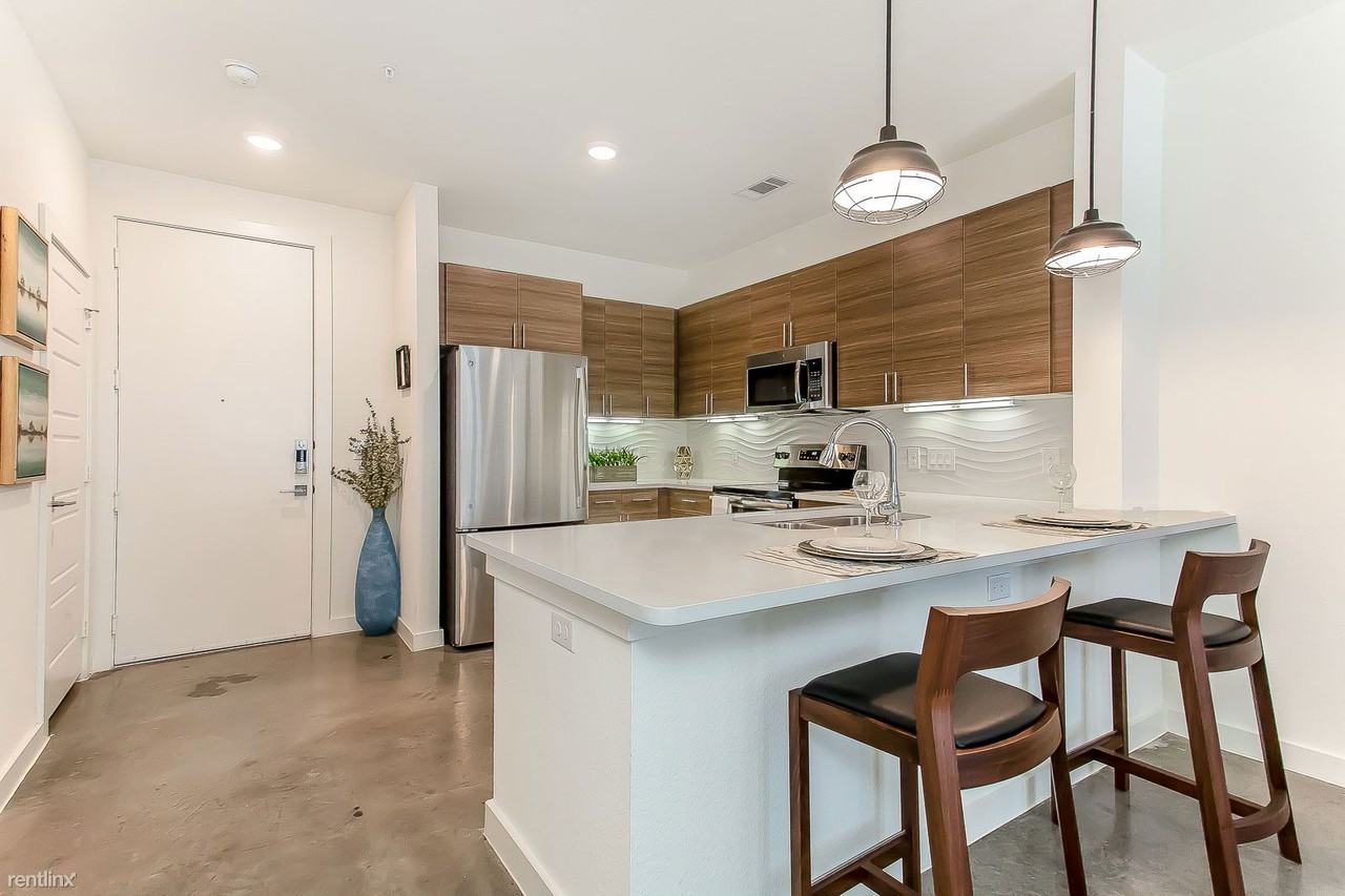 3525 Sage Rd - Photo 2 of 8