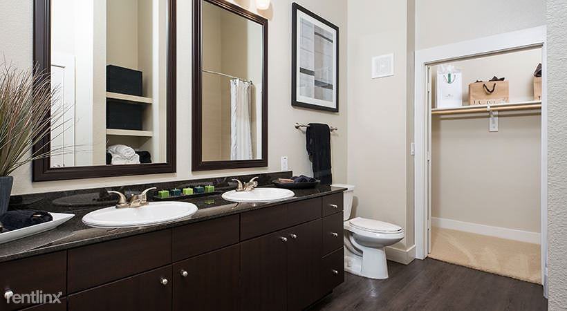 3333 Allen Pkwy - Photo 3 of 8