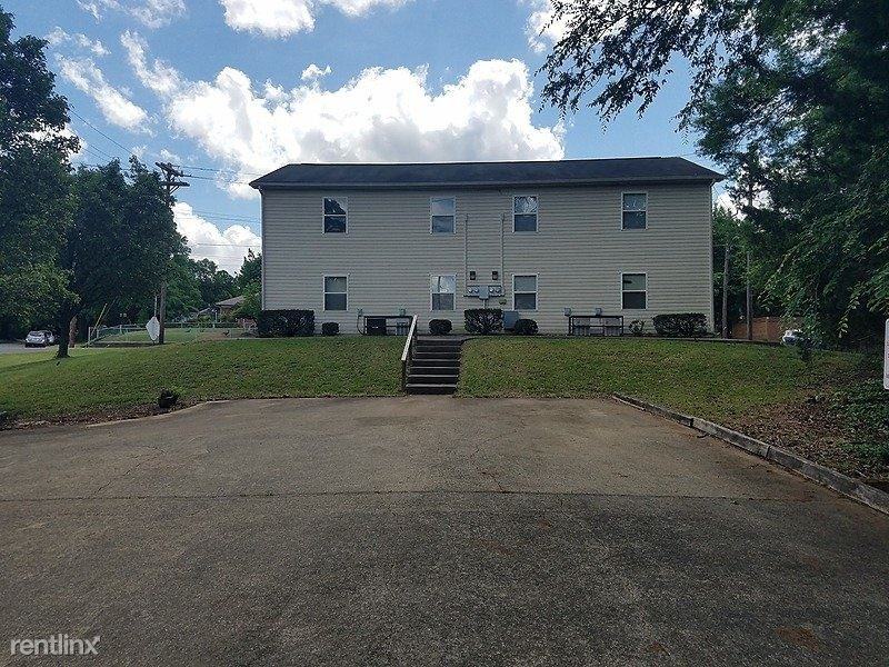 927 Washington Street - Photo 2 of 4