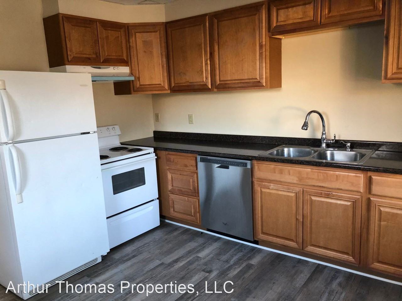 10-12 Charles St. - Photo 2 of 26