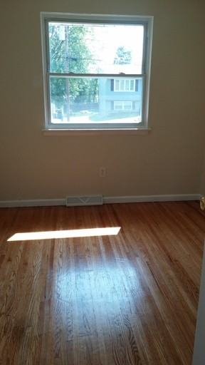 508 E Pennington Dr - Photo 3 of 27