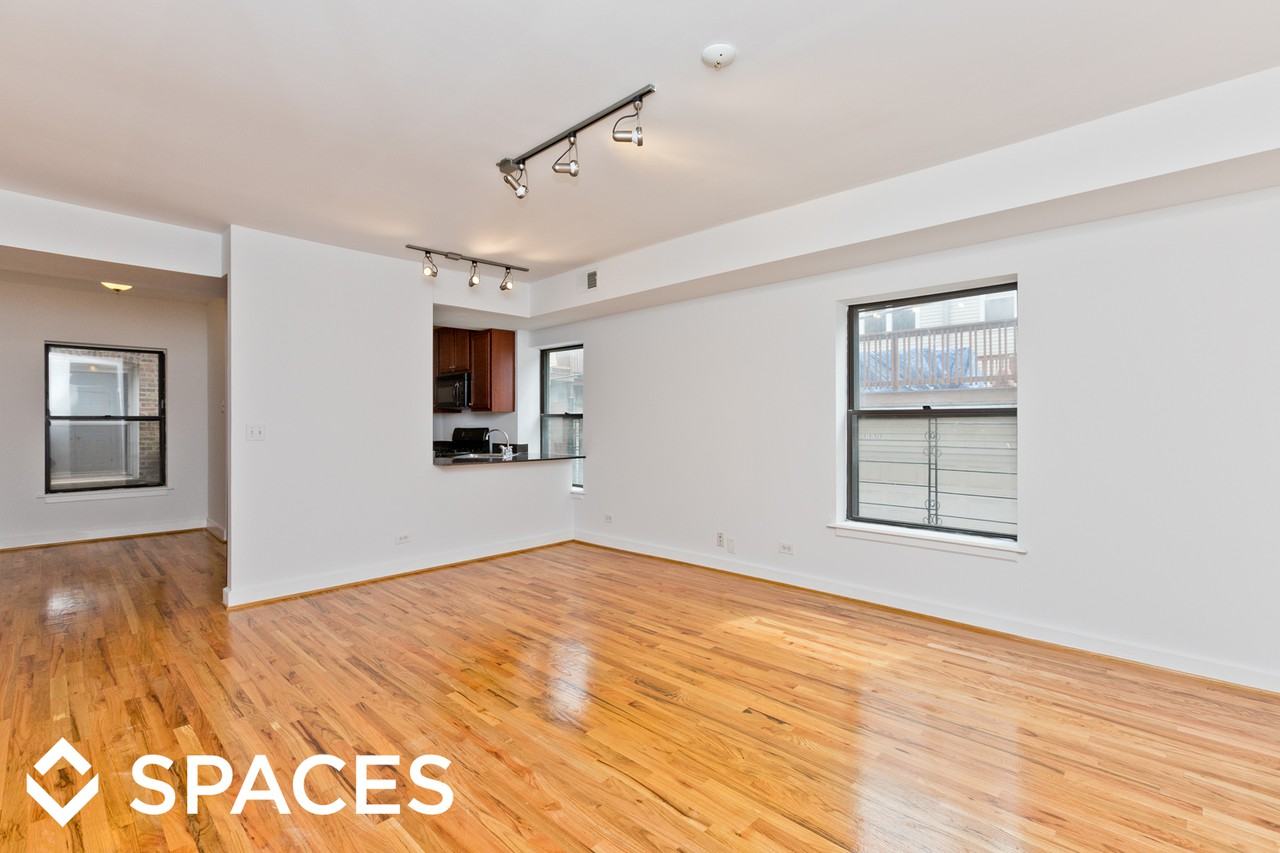 921 W Sunnyside Ave - Photo 3 of 15