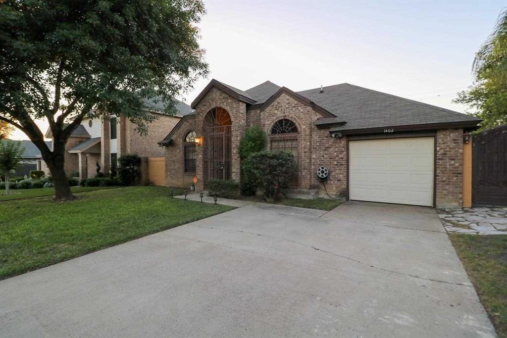 1402 Longhorn Dr. - Photo 2 of 19