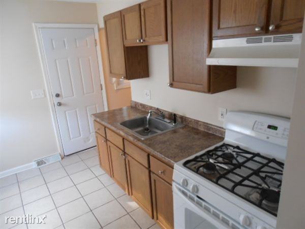 8636 Republic Ave - Photo 3 of 7