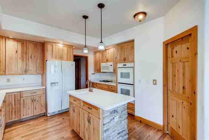 733 Orion Drive - Photo 3 of 17