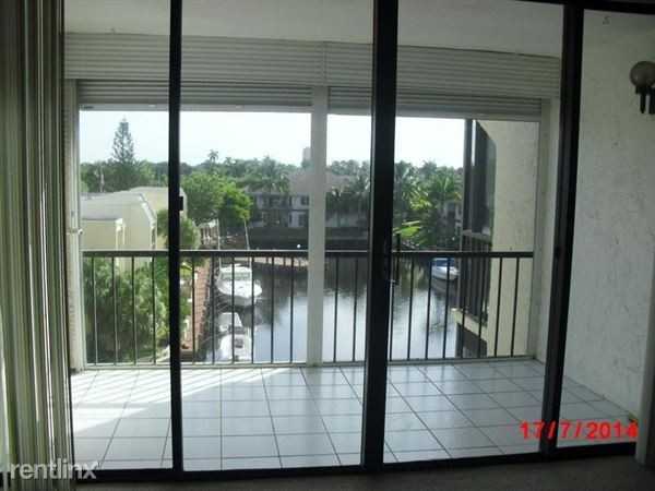 6 Royal Palm Way - Photo 3 of 6