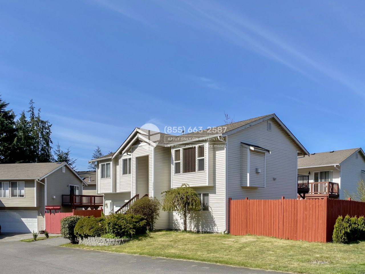 12620 Alexander Road, Everett, WA 98204 3 Bedroom House for 2,450