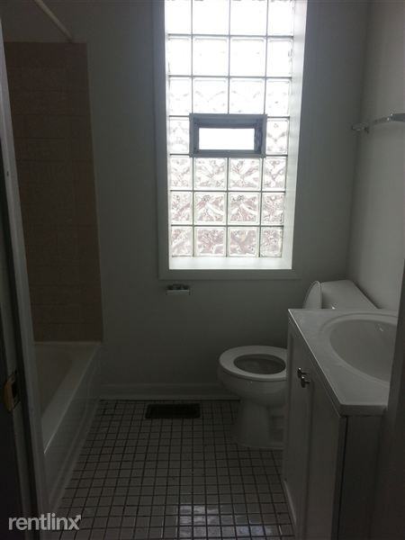 6811 S Clyde Ave - Photo 2 of 5