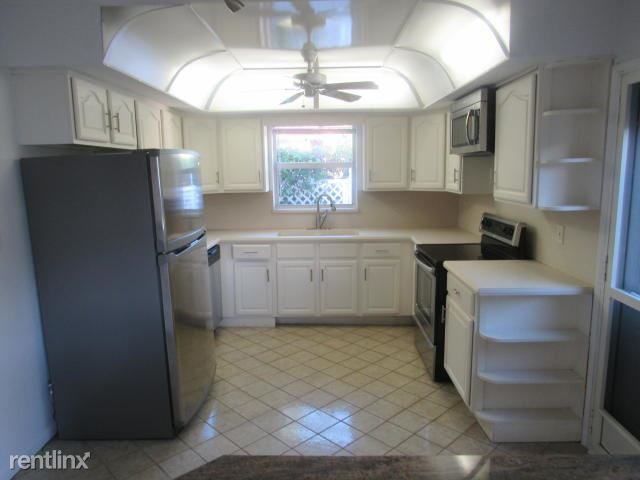 15 Sailfish Ln - Photo 3 of 9