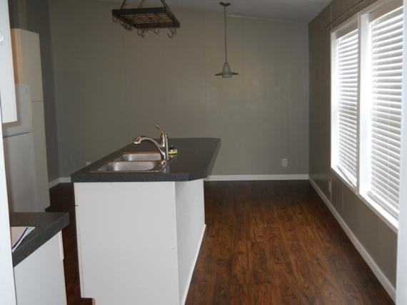 11615 Vail Rd SE - Photo 2 of 17