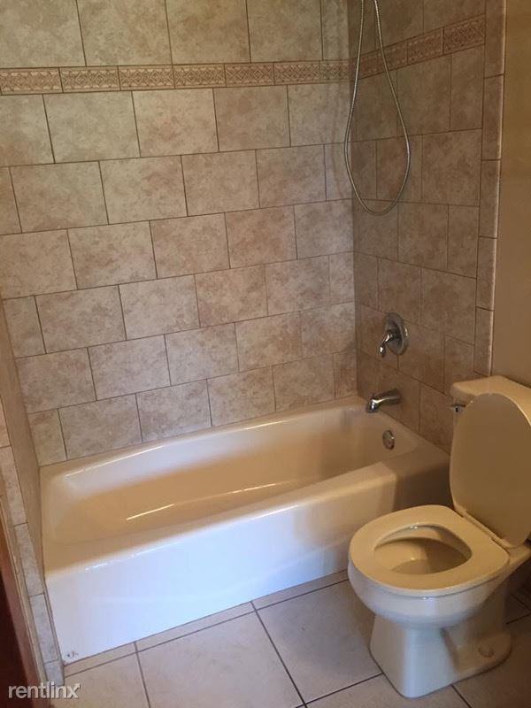N111W16452 N111 W16452 Esquire Ct. - Photo 3 of 15