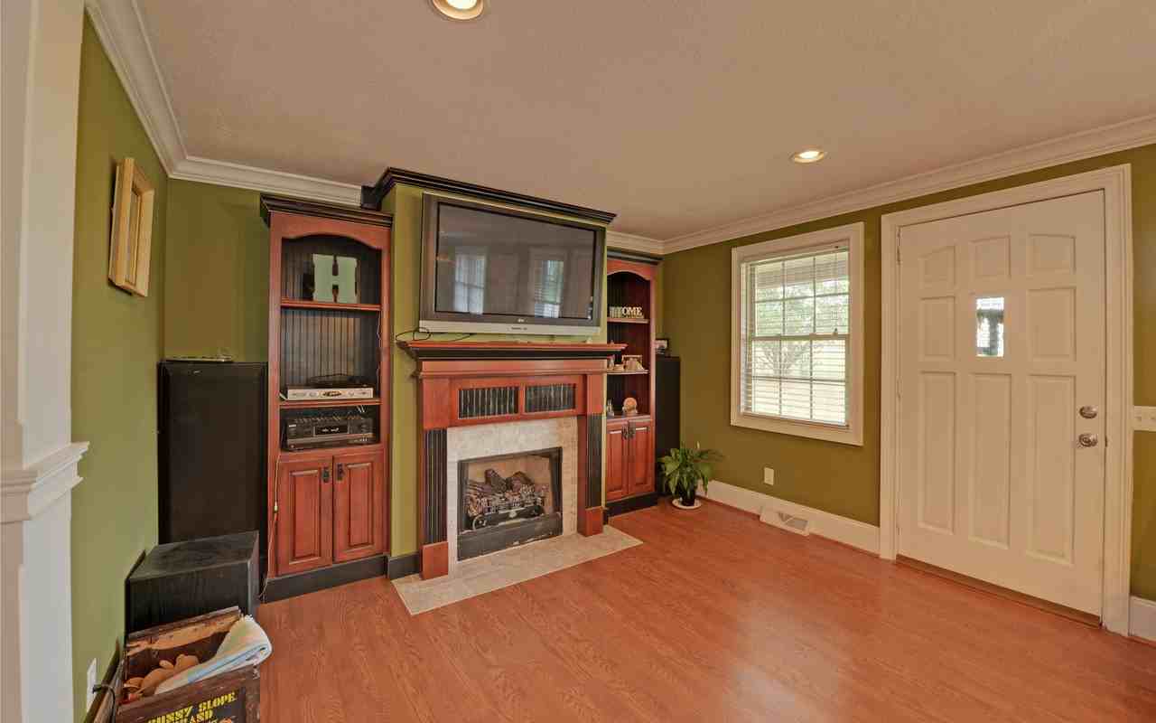 3619 Anderson Hwy - Photo 3 of 20