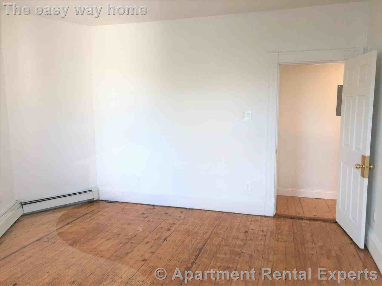 56 Portsmouth St #3 - Photo 7 of 18