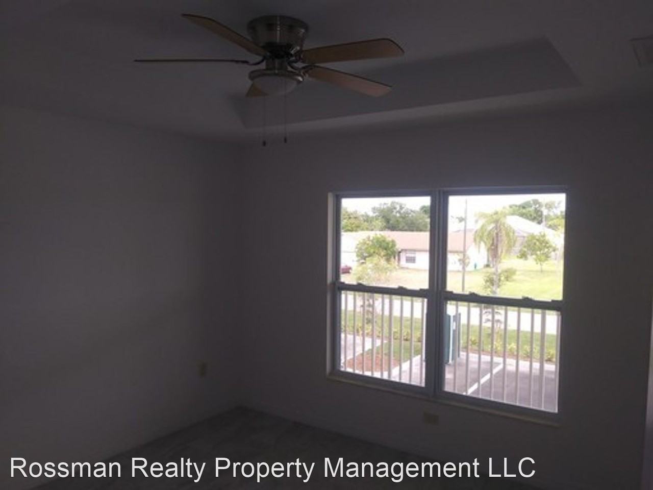 1110 SW 47th Terr - Photo 3 of 10