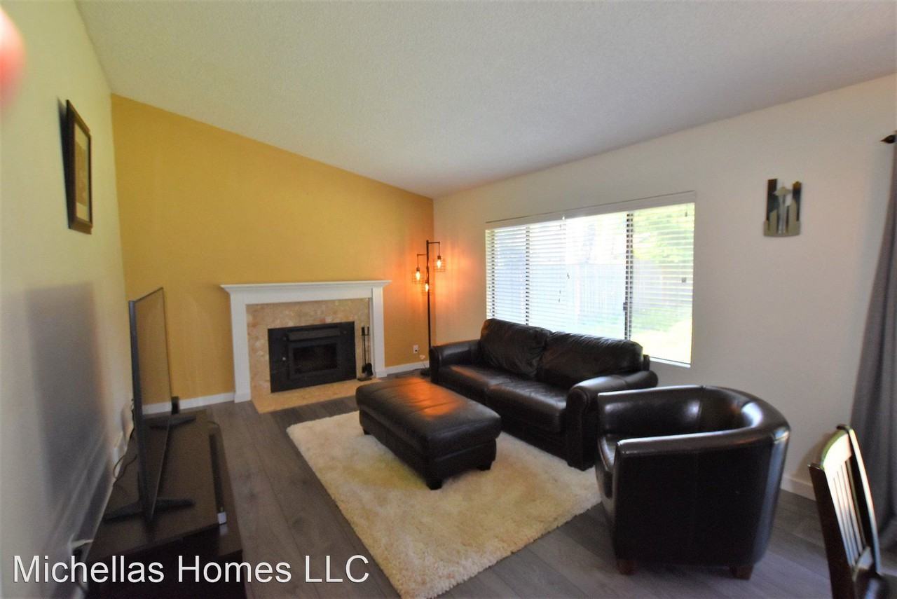 21318 Se 271st Pl - Photo 2 of 10