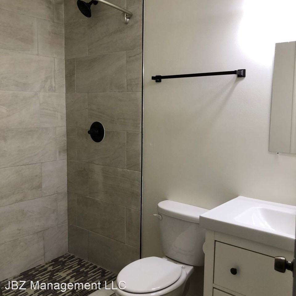 124 E Trenton Street - Photo 3 of 4
