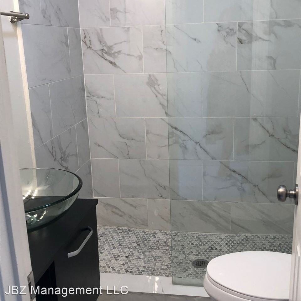 32 E Preston Street - Photo 3 of 7