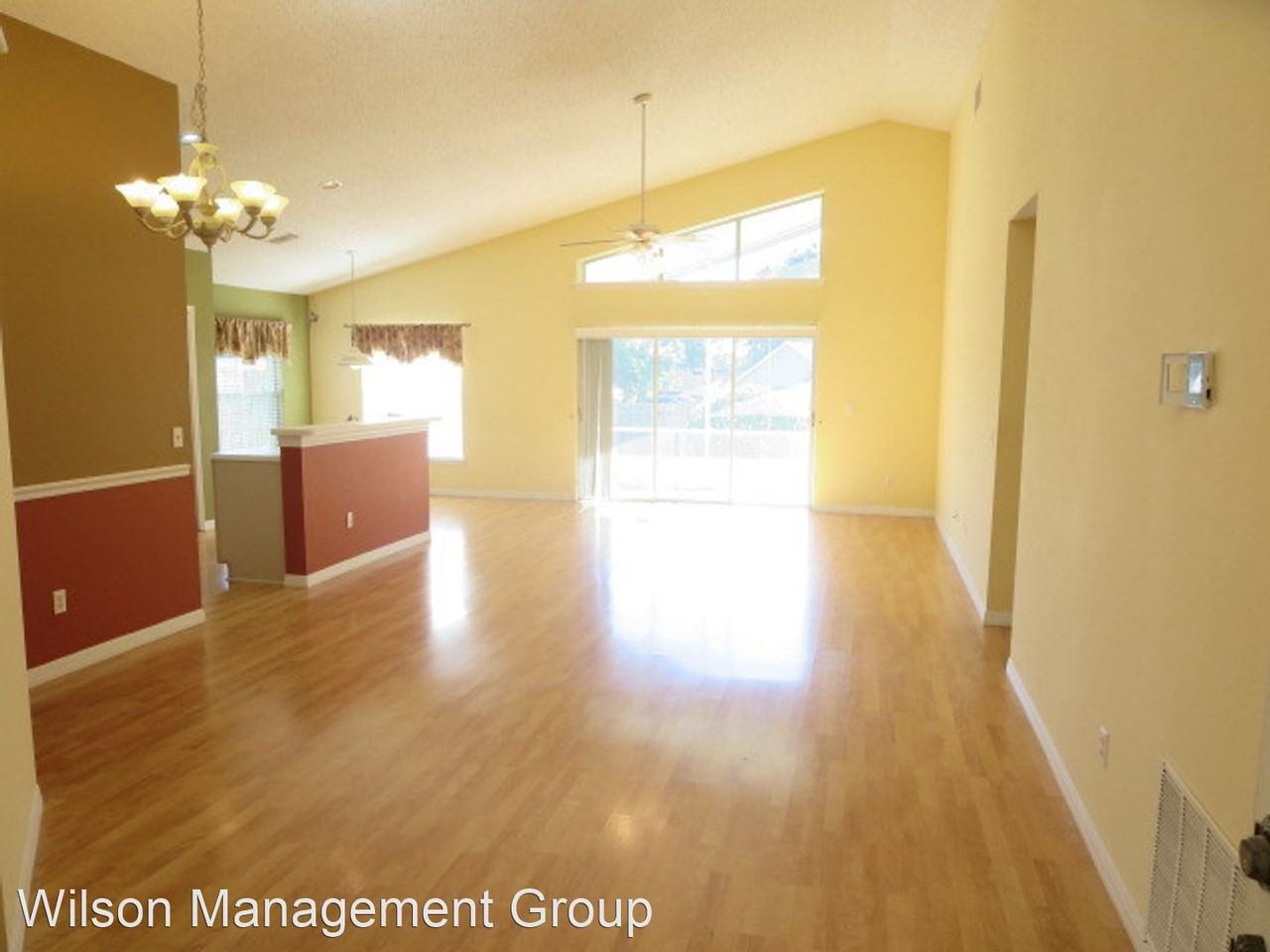 882 Lake Jackson Circle - Photo 2 of 18