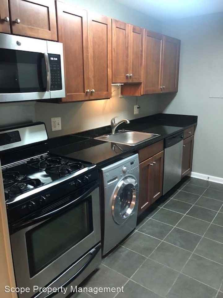 3109 Naylor Rd Se #302