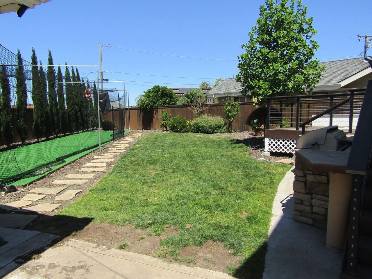 604 Village Court - Photo 3 of 29