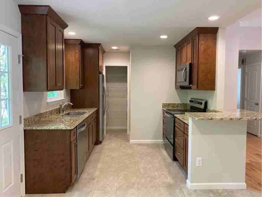 31 John Halford Ct - Photo 3 of 10