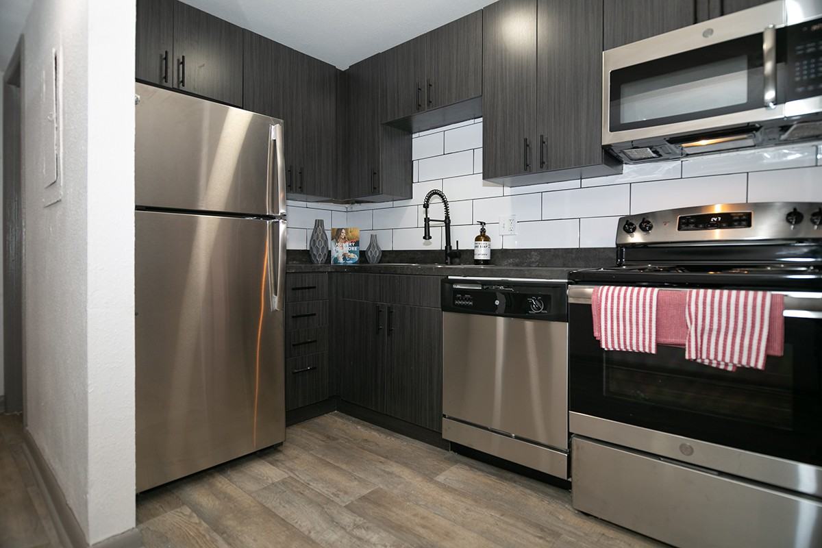 The Canvas - East Nashville - Photo 2 of 13