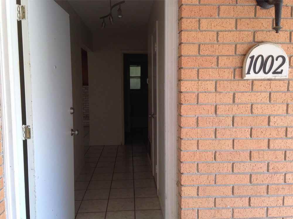 1002 Hillyer St. - 1002 - Photo 2 of 15