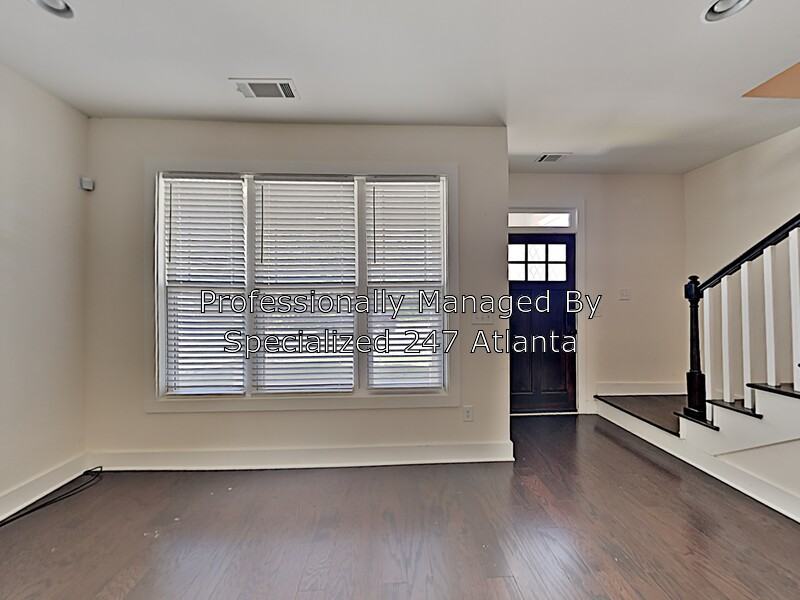 1783 Maple Walk Cir Sw - Photo 2 of 12