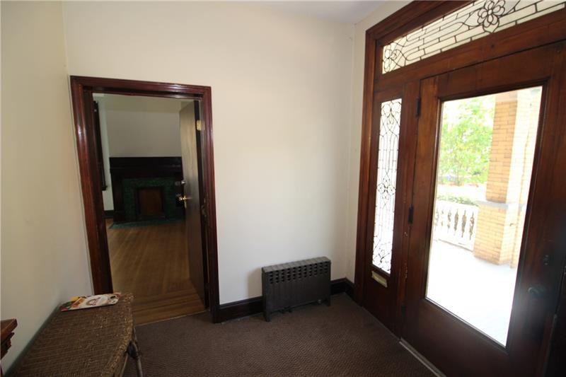 206 Emerson Ave Unit 1 - Photo 3 of 14