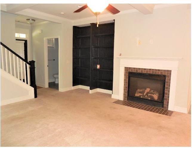 437 Burgundy Ter Se - Photo 2 of 15