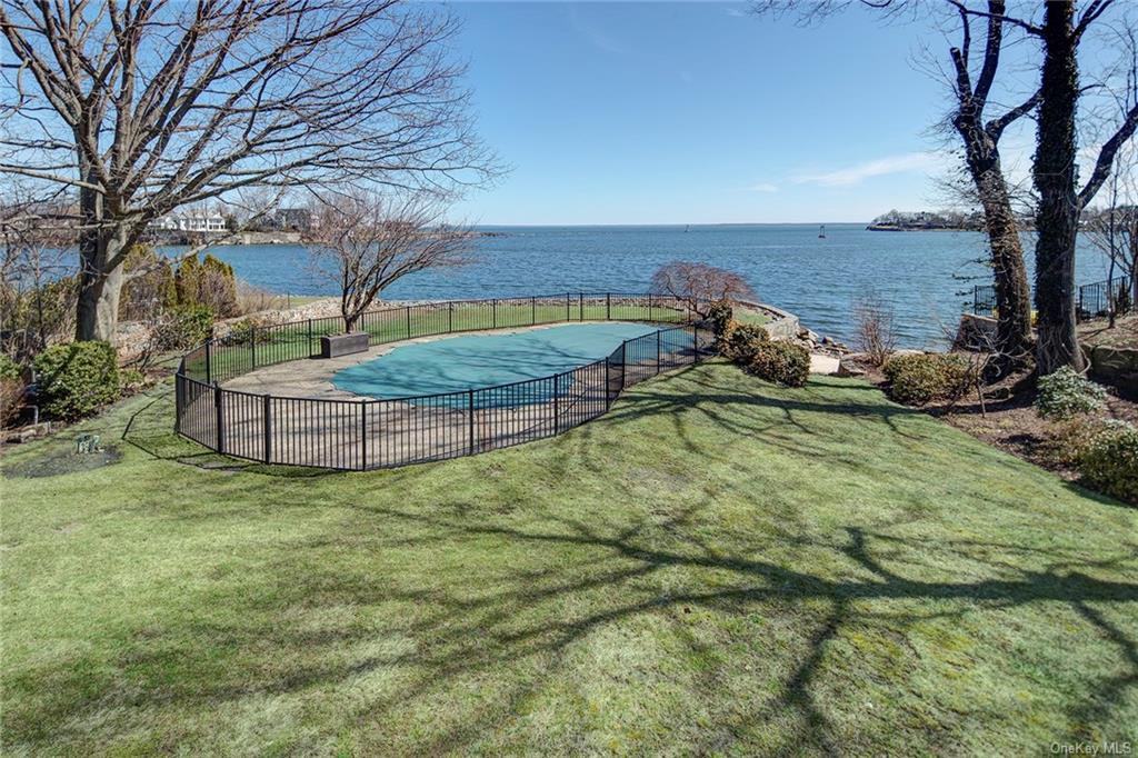 54 Shore Drive - Photo 2 of 25