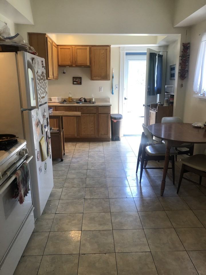 7406 Flora Avenue - Photo 5 of 17