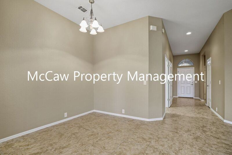 2821 Thorncreek Ln. - Photo 3 of 14