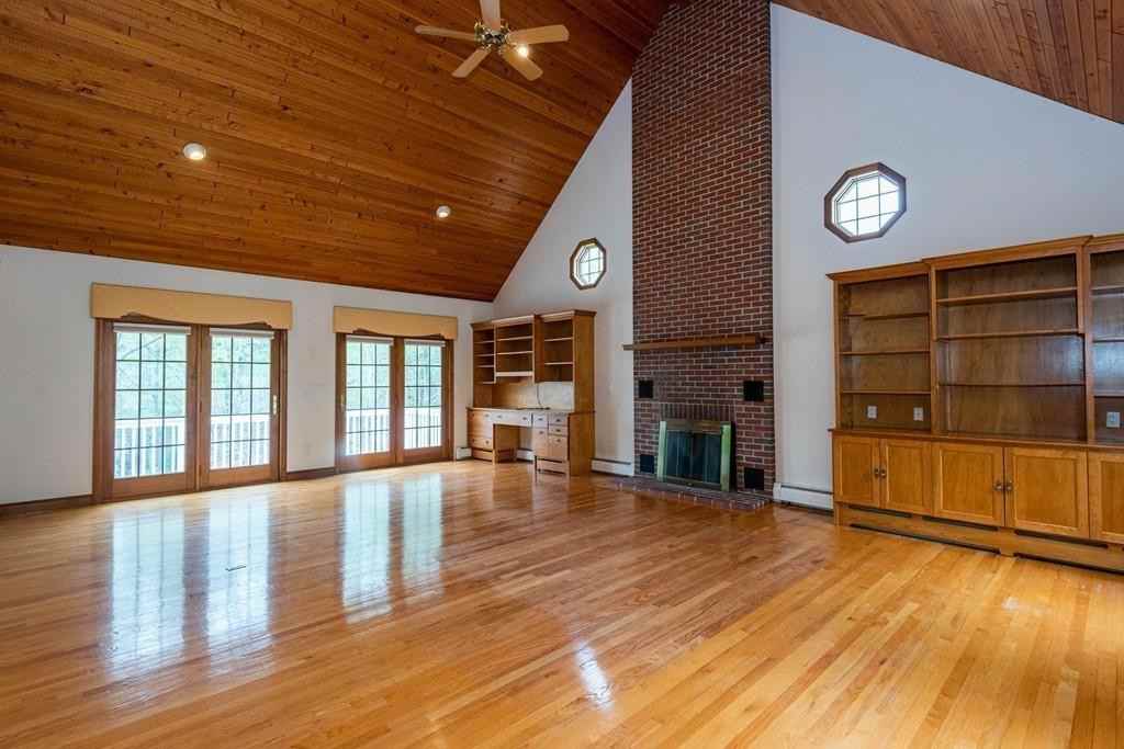 163 Lowell St - Photo 2 of 40