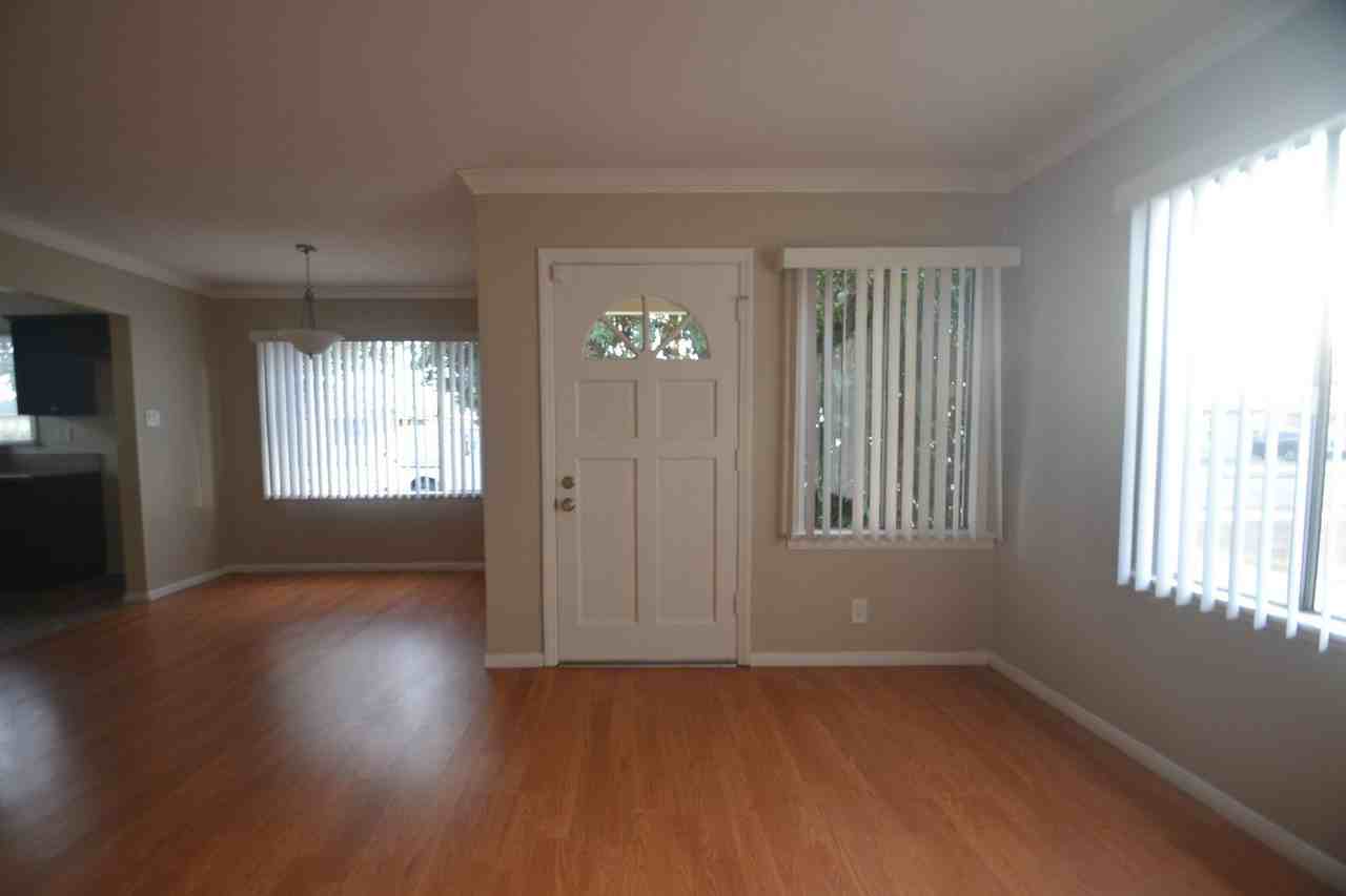 127 W Zane St - Photo 2 of 18