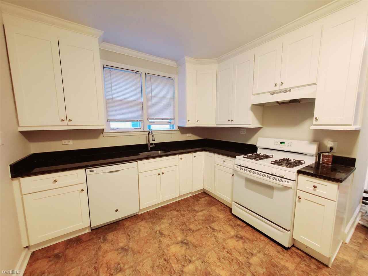 Frederick St. - 2 Bedroom - Photo 3 of 8
