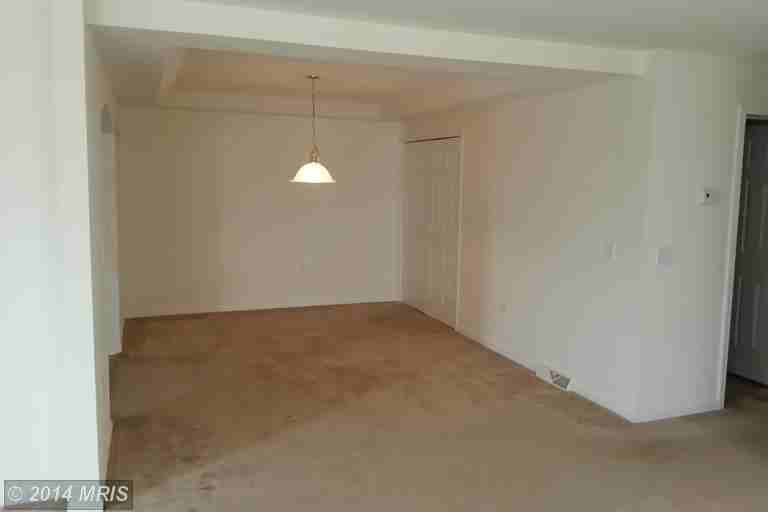 12117 Polktown Rd - Photo 3 of 16