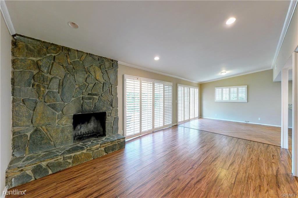 18600 Celtic St - Photo 2 of 12