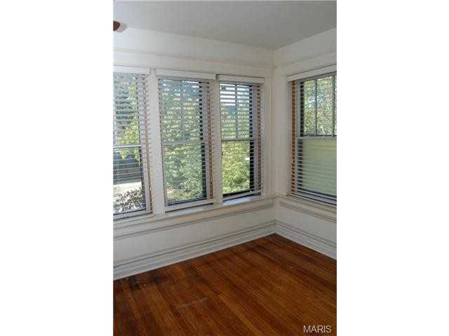 1716 Waverly Pl #F - Photo 2 of 12