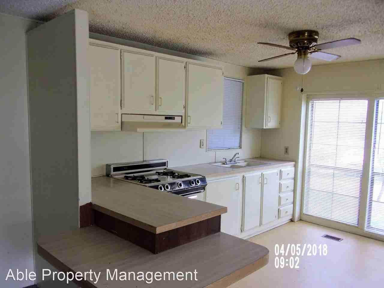 200 Park Way - Photo 2 of 9