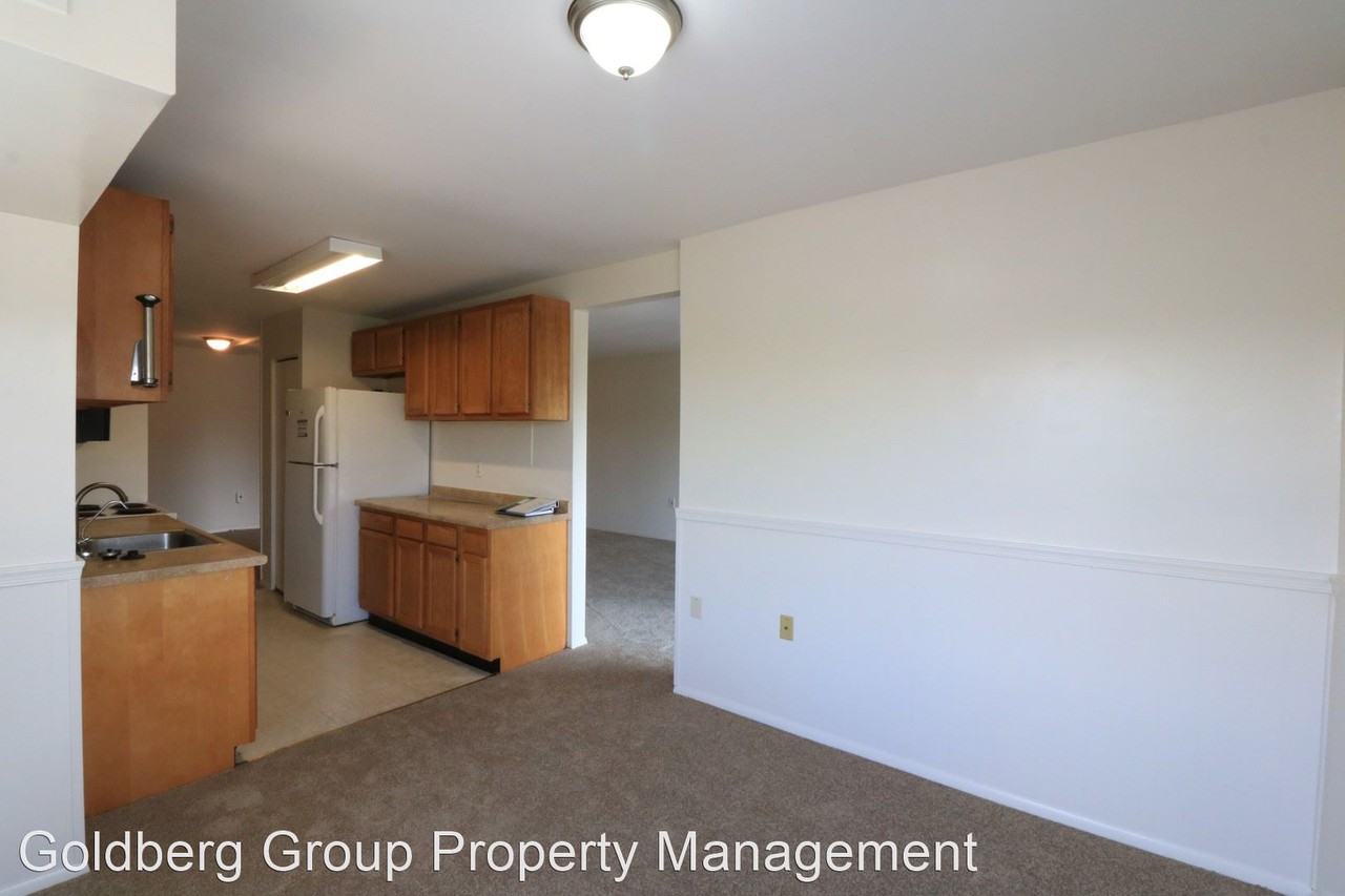 418 Girard Street #301 - Photo 3 of 17