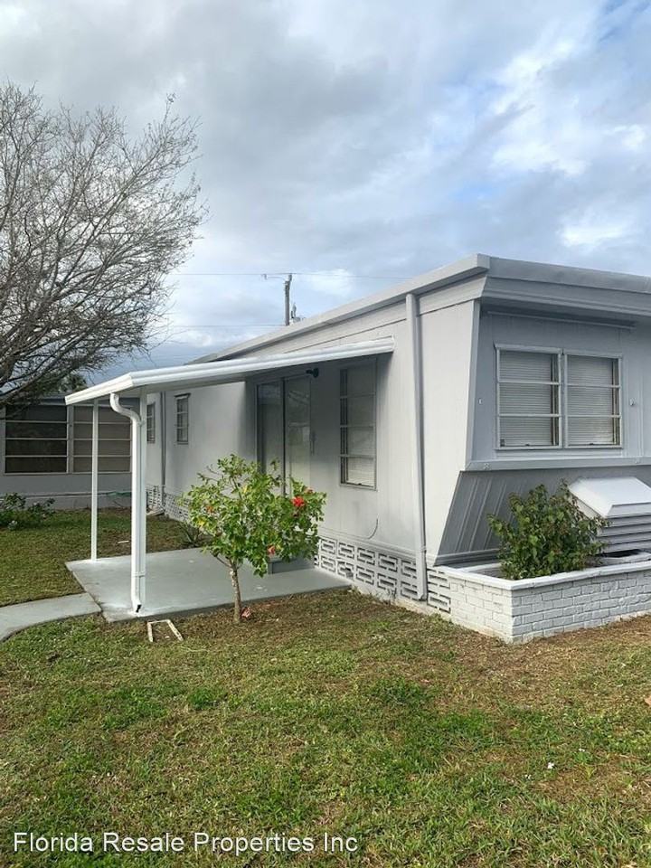 333 Lantern Ln - Photo 2 of 10