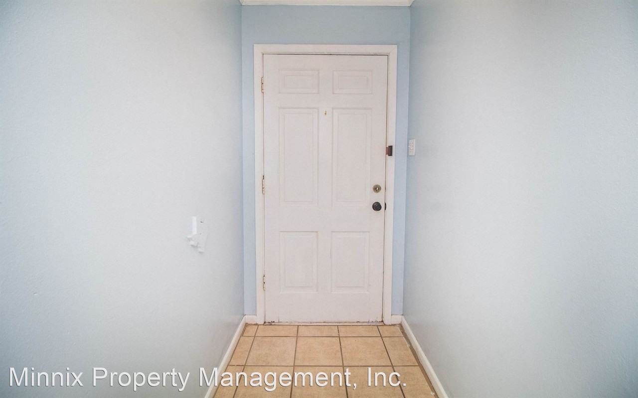 2002 71st St - Photo 3 of 26