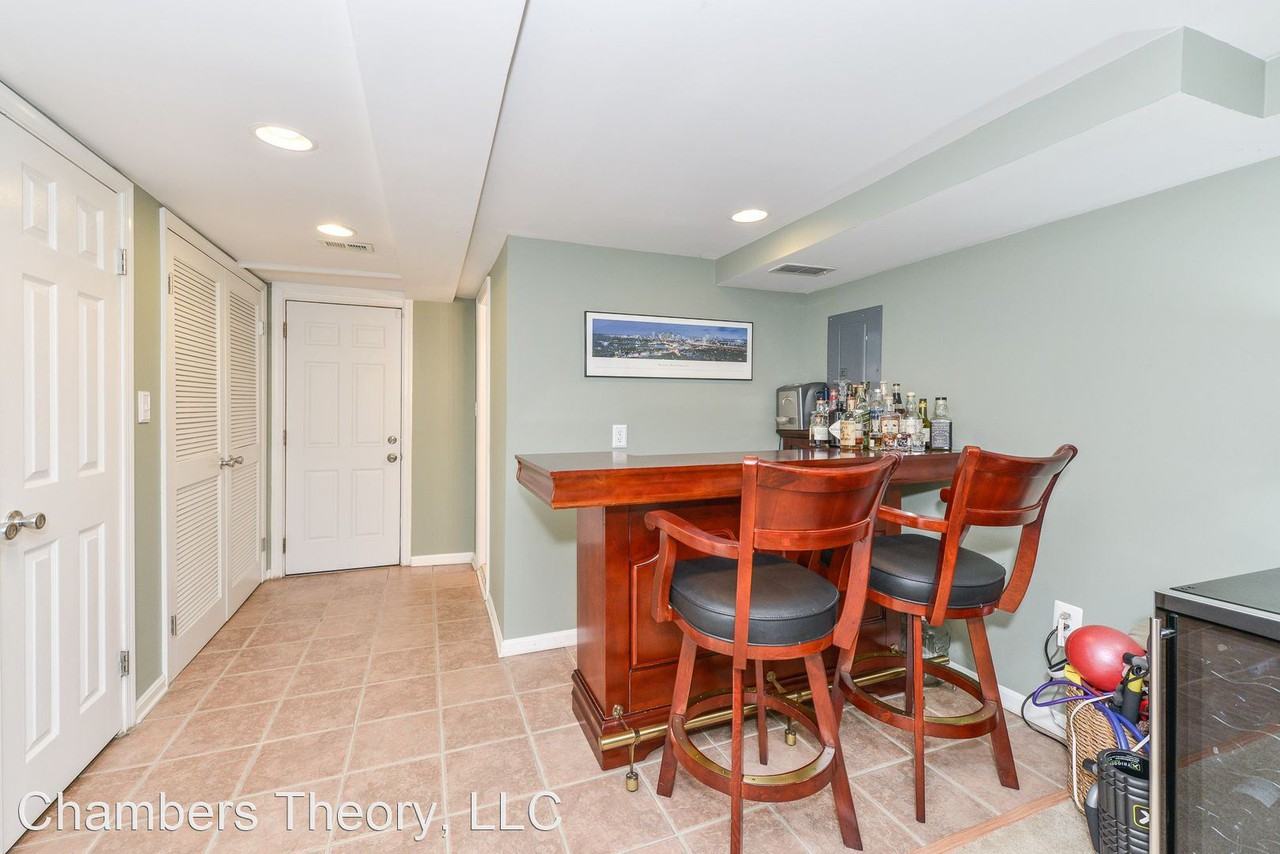 629 S Henry St. - Photo 2 of 44