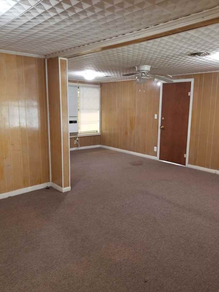 1913 Oleander Dr - Photo 3 of 23