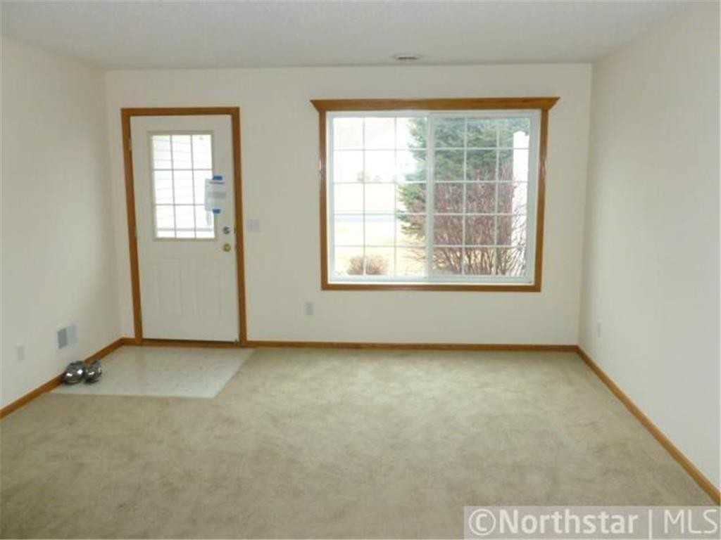 15711 Fjord Ave - Photo 2 of 14