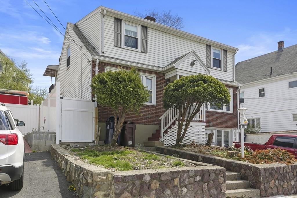 44 Woodlawn Ave - Photo 2 of 12